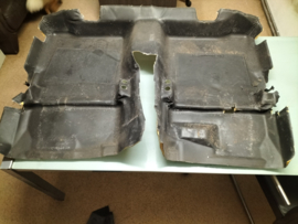 Insulator floor rear Nissan 74944-AV600 Used part
