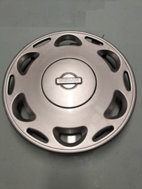 Wheel cap Nissan 40315-3F010 Gebruikt.