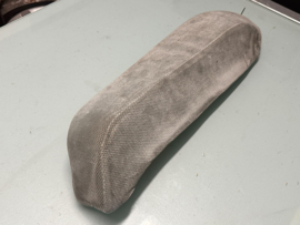 Hoekstuk achterbankrugleuning links Nissan Primera P10 88660-92J03 Gebruikt.