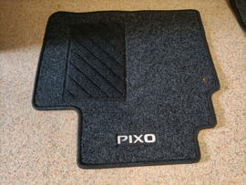 Mattenset Nissan Pixo KE745-4A031 Origineel.