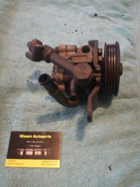 Stuurbekrachtigingspomp Nissan Micra K11 49110-72B00 Gebruikt.