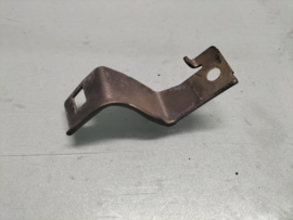 Bracket-fuel hose QR20DE Nissan 17520-WE000 P12/ T30 Used part.