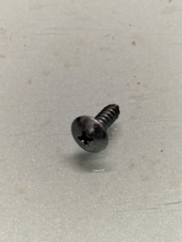 Schroefje bedieningspaneel Nissan 01451-00681 Gebruikt