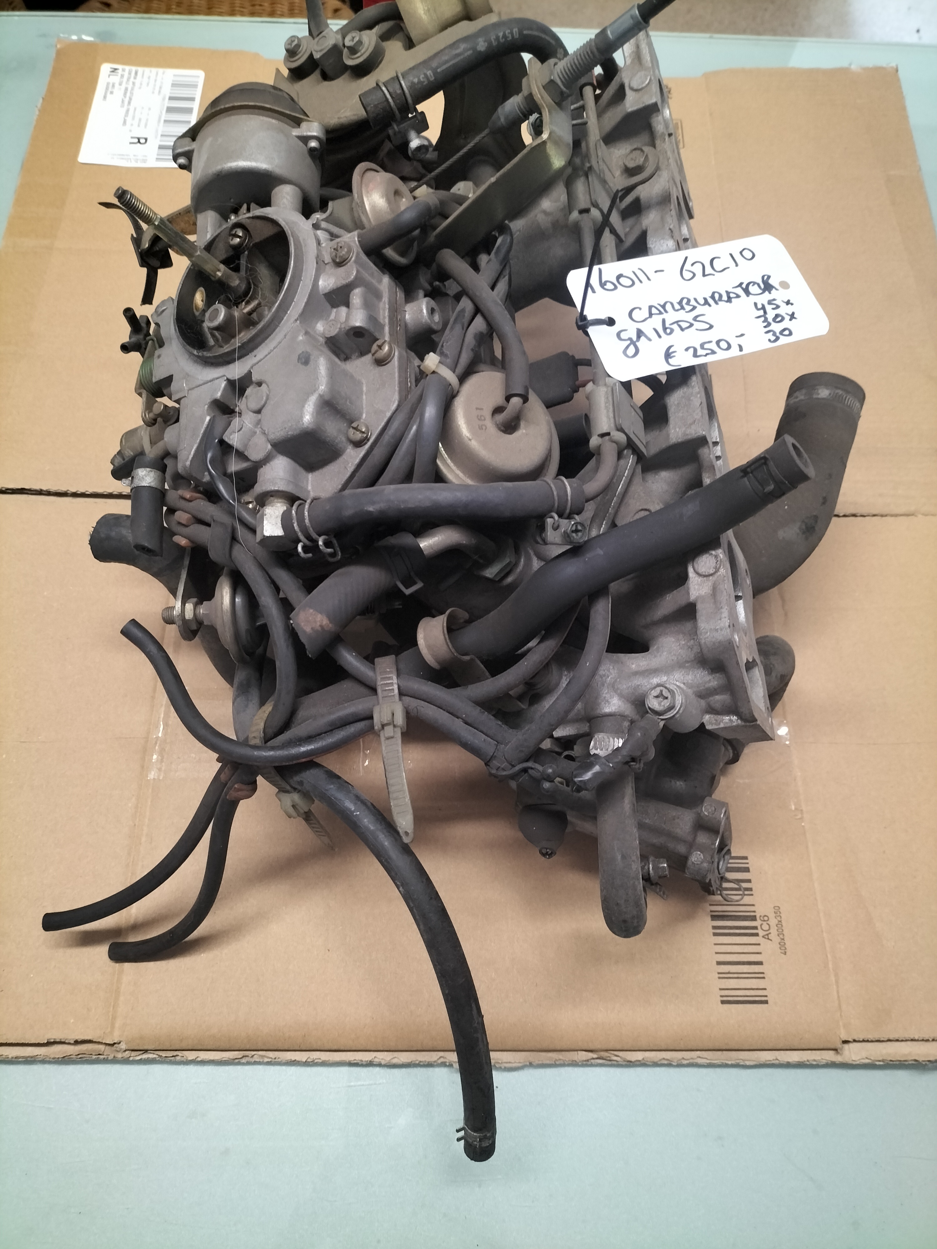 Carburator (GA16DS) Nissan 16011-62C10 Gebruikt