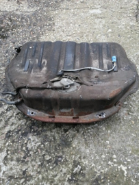 Brandstoftank met brandstofpomp Nissan Bluebird CA20E 17202-D5600 + 17040-D4561