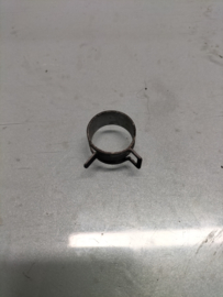 Slangklem Nissan 16439-V5004 Gebruikt.