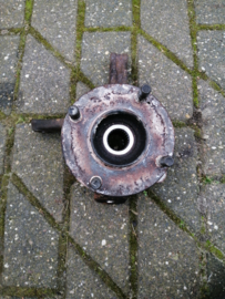 Wielnaaf rechtsvoor Nissan Almera N16. ABS 40014-4M400