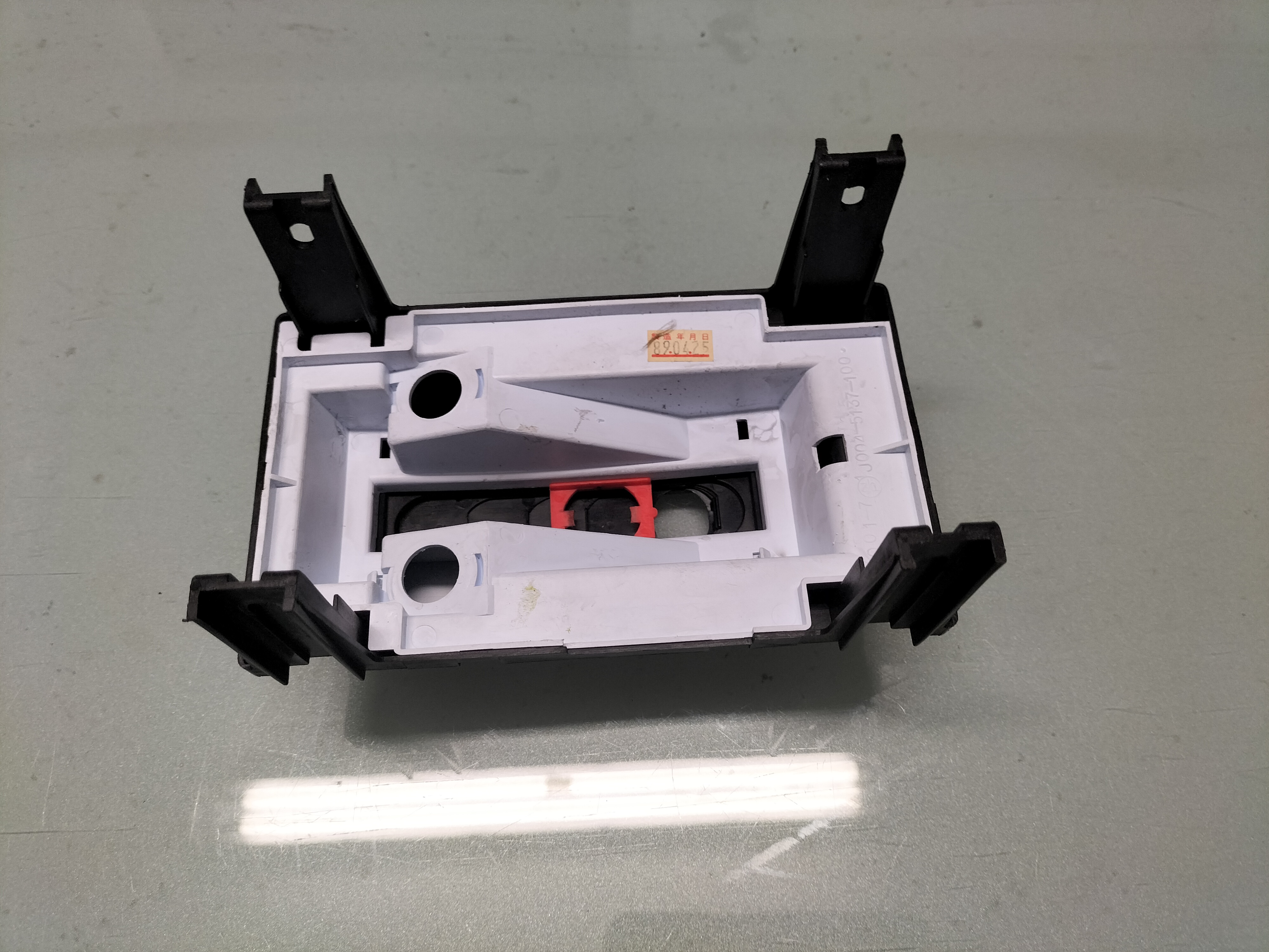Afdekkap Schakelpook Automaat Nissan Micra K10 96940-04B00 Gebruikt