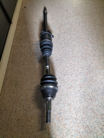 Aandrijfas rechtsvoor SR20DE Nissan Almera GTI N15 39100-40Y15 Gereviseerd.