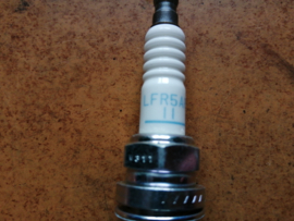 Plug-spark LFR5AP-11 Nissan 22401-8H315 K12/ E11 Original.