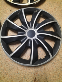 Wheel cover set 15 inch Quad universal 20250219 Used part. Little damage.
