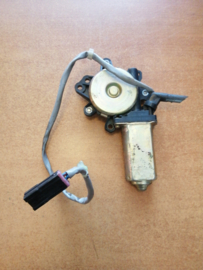 Motor & gear regulator rear, left-hand Nissan Bluebird 80731-D4015 T12/ T72 Used part.