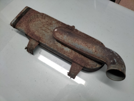 Luchtfilterhuis  L28/ L28T Nissan 280ZX S130 16500-P8600 Gebruikt.