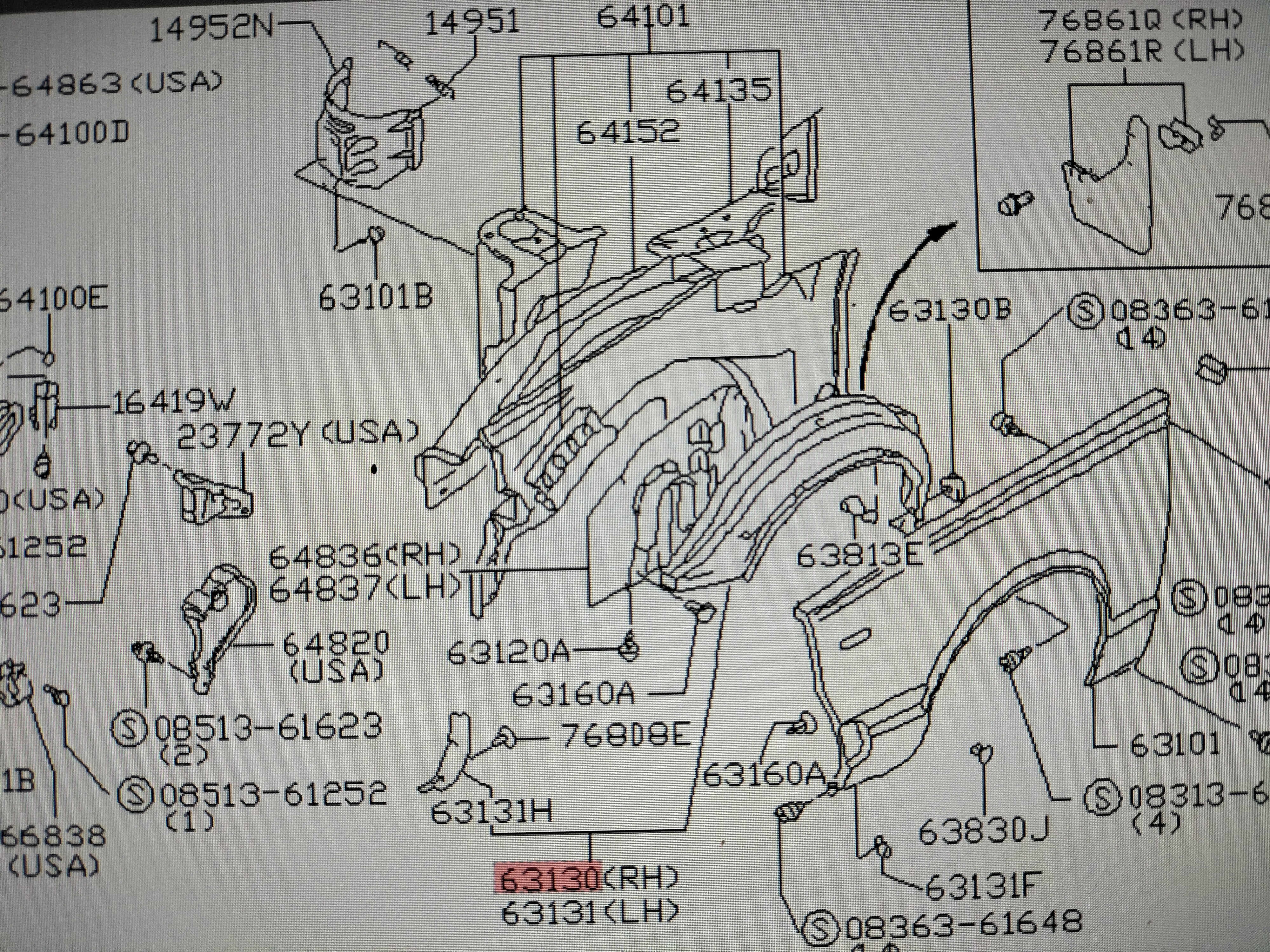 Binnenscherm rechtsvoor Nissan Cherry N10 63840-M6800 Origineel.