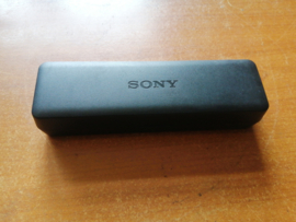 Opbergdoosje radiofront Sony (2-686-029- 20230529) Gebruikt.