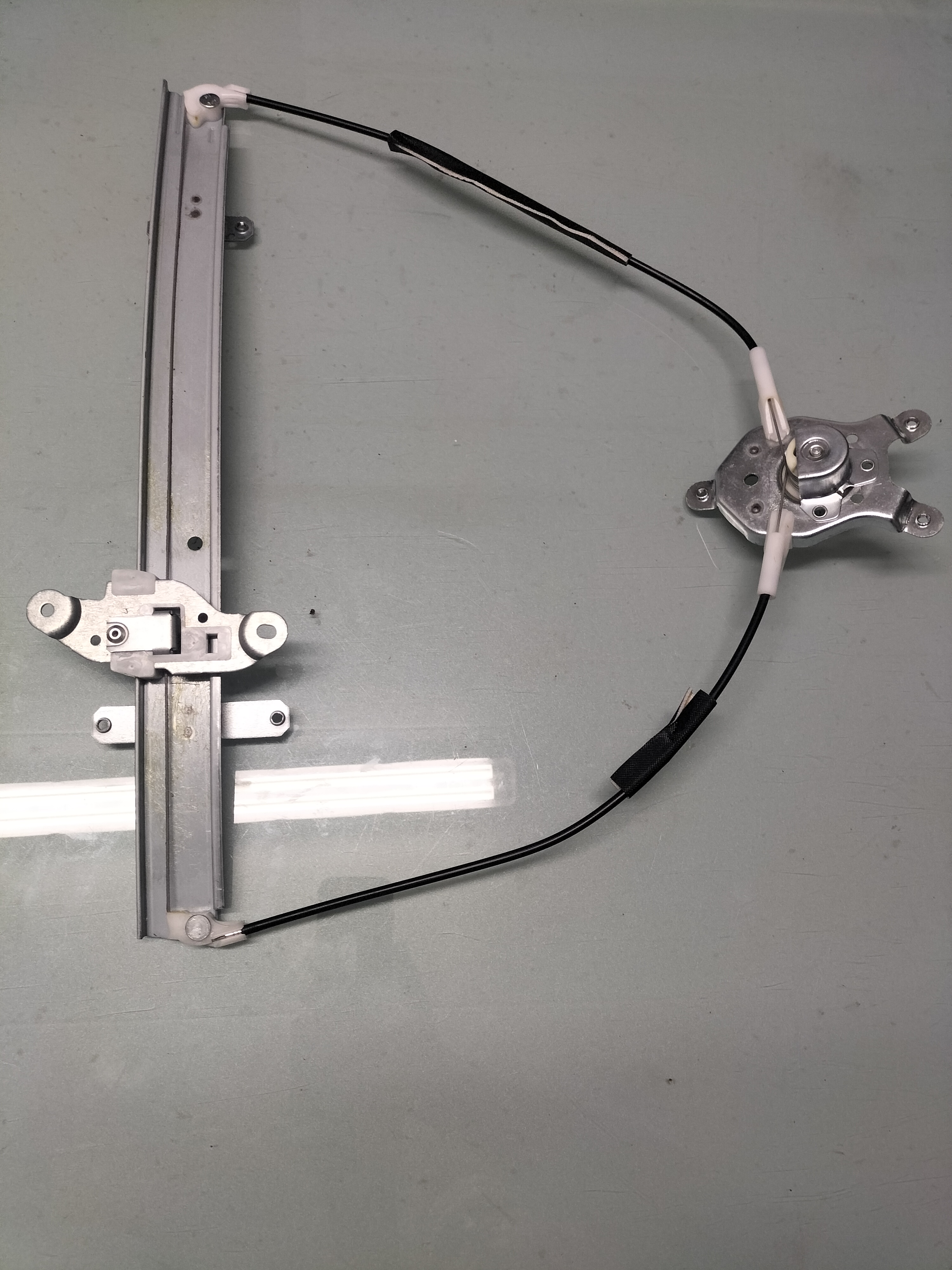 Regulator door window, right-hand Nissan Sunny N14 80700-50C11 Original.