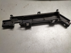 Zekeringhouder Nissan 24388-62J10 B13/ N14/ P10/ W10/ Y10 Gebruikt.