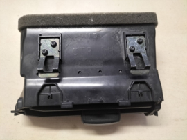 Kachelventilatierooster midden-links Nissan Micra K14 68751-5FA2A Gebruikt.