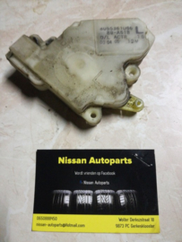 Deurslot mechaniek linksvoor Nissan Almera N16 / Nissan Almera Tino V10 80553-61U66