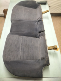 Achterbankzitting Nissan Primera P12 88300-BA002 Gebruikt.