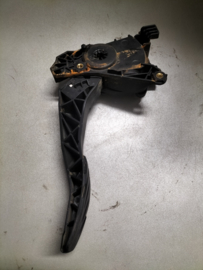 Lever compl. accelerator w/drum Nissan Micra K14 18002-5FA0B Used part.