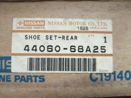 Remschoenset achteras Nissan 44060-68A25 B11/ B12/ N12/ N13