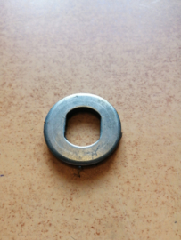 Ring wielnaaf vooras Nissan 40264-50J05 P10/ P11/ P12/ WP11 Gebruikt.