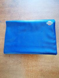 Folder user manual Nissan blue logo vertical