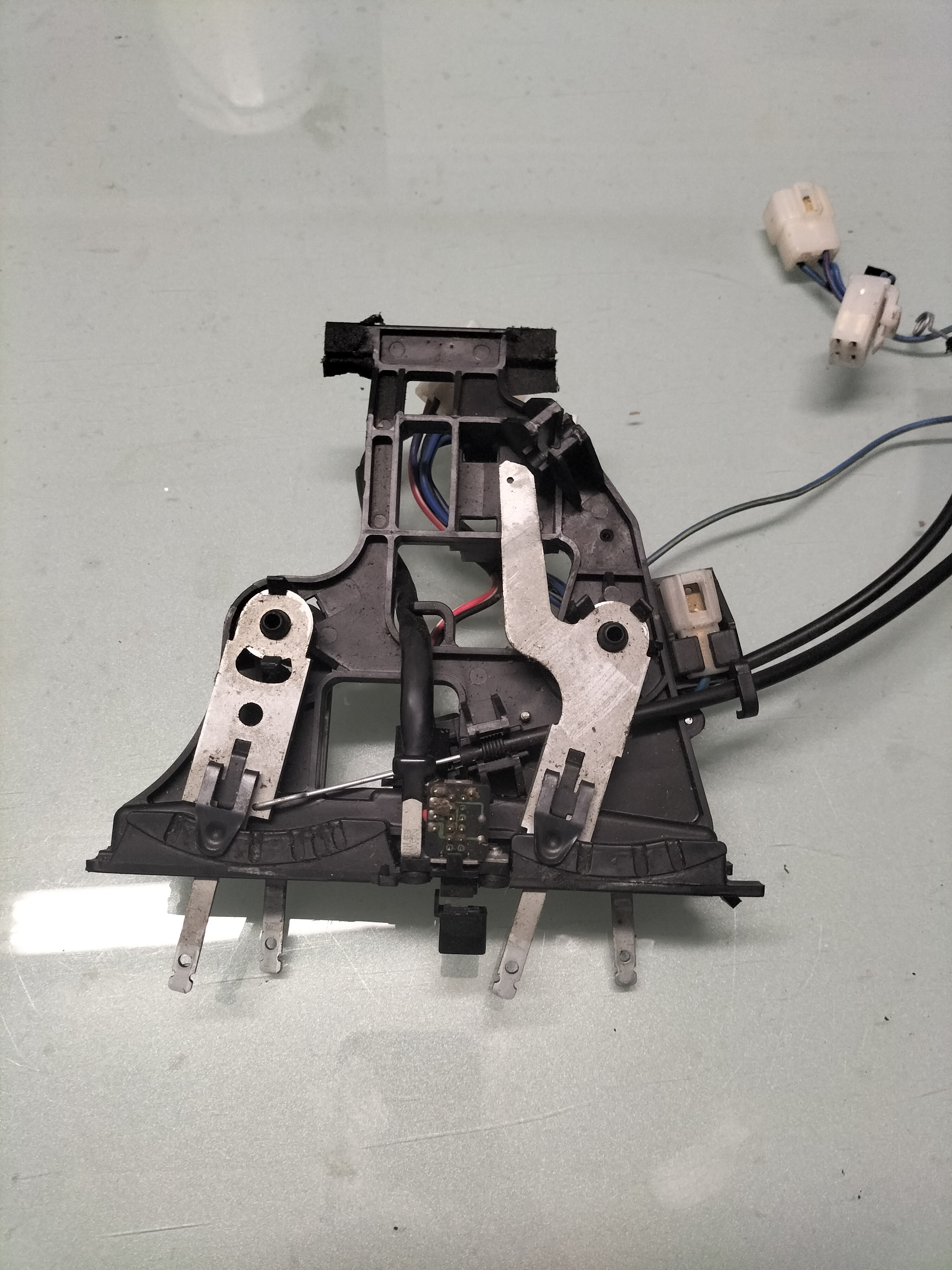 Control Nissan Micra K10 27515-32B00 Used part.