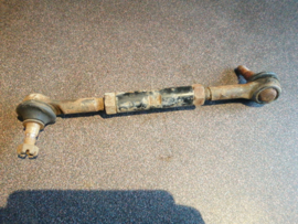 Stuurstang rechts Nissan Terrano2 R20 48520-7F003 Gebruikt.