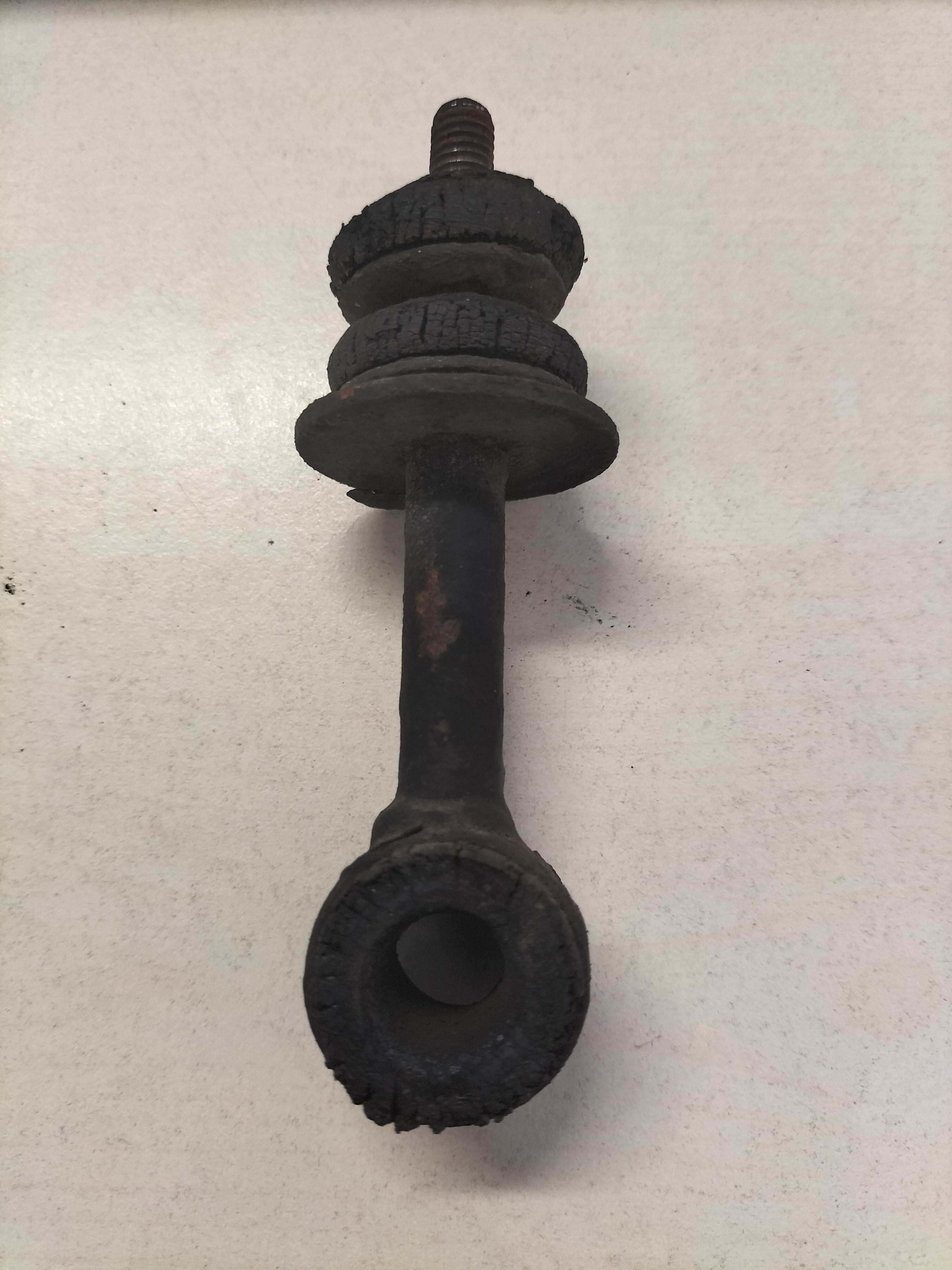 Reactiestang stabilisator vooras Datsun Cherry E10 54330-M0200 Gebruikt.