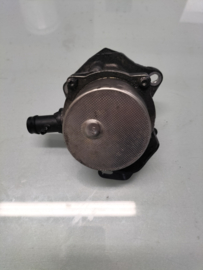Vacuum pump K9K Nissan 14650-00Q1F E11/ F15/ J10/ JJ10/ K12/ M20M/ Z12 Used part.