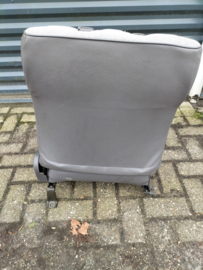 Seat front right-hand Nissan Micra K10 87000-22B70 Used part.