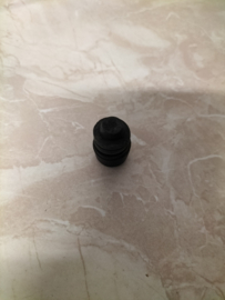 Aanslagrubber motorkap Nissan 65822-M7000 K10/ N12/ S13/ WD21 Gebruikt.
