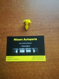 Clip yellow Nissan 80897-7J100