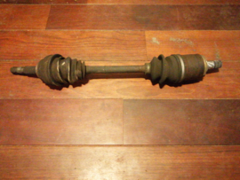 Aandrijfas links GA14 Nissan Sunny N14 39101-50Y01 Gebruikt.