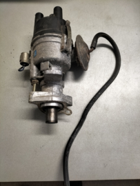 Stroomverdeler L16 Datsun Bluebird 710 22100-????? (20250209) Gebruikt.
