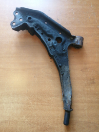 Arm lower, left-hand Nissan Bluebird T72 54571-Q9000 Used part.