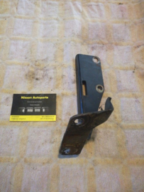 Motorkapscharnier Nissan Almera N15. Rechts. 65400-0M000