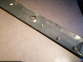 Finisher back door, center Nissan Terrano2 R20 90816-0X800 Little damage.