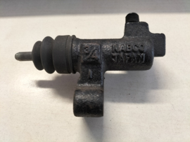 Cylinder clutch operating QG15DE/QG16DE/QG18DE Nissan 30620-2J061 N16/ P11/ P12/ V10/ WP11 Used part .