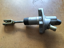 Koppelingscilinder Nissan Primera P11. WP11 30610-3J014 Gebruikt.