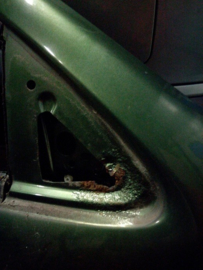 Portier rechtsvoor Nissan Almera N15 H0100-1N030