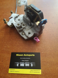 Deurslot rechtsvoor Nissan A32/ N14/ N15 80502-C9910