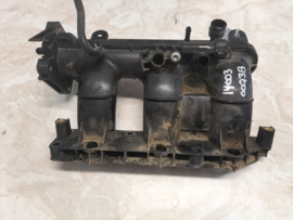Inlaatspruitstuk HR09DET Nissan Micra K14 14003-00Q3E (14003-00Q3B) Gebruikt.