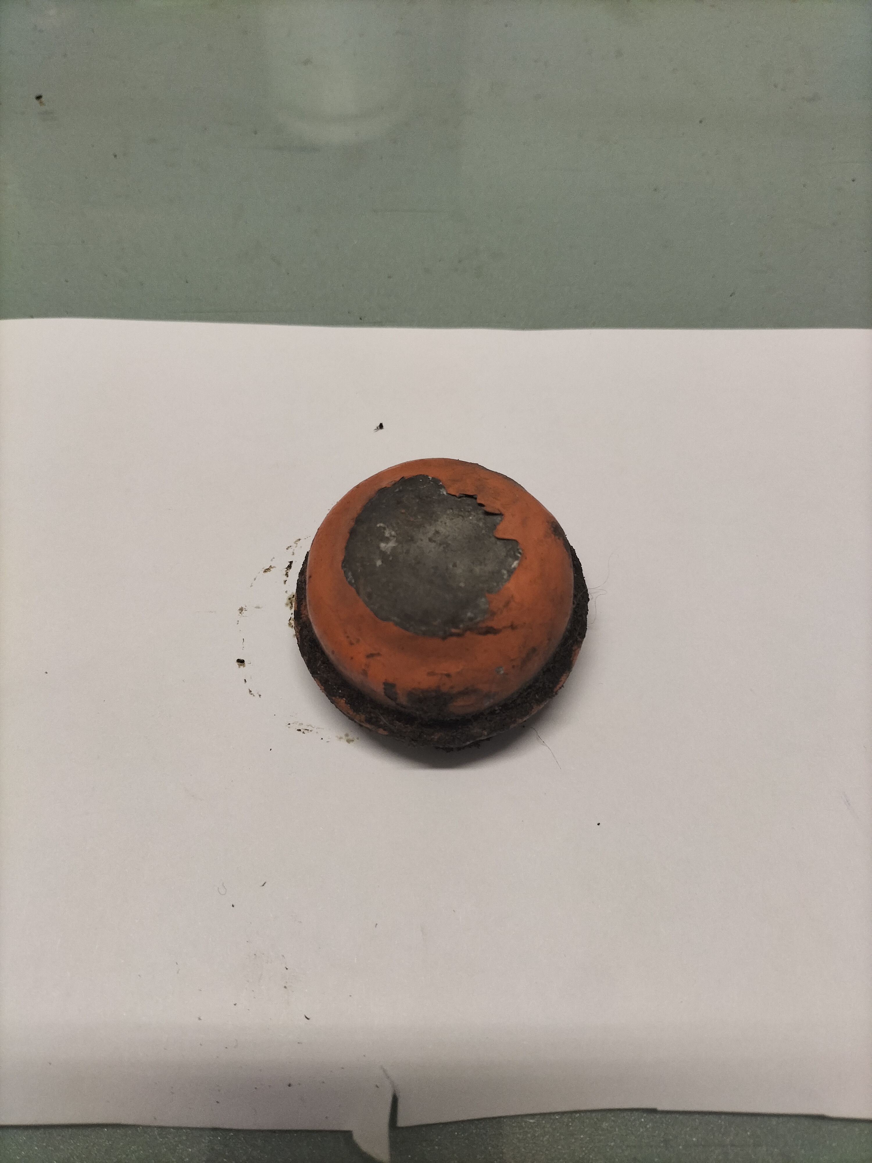 Naafdop achteras Datsun Cherry E10 40234-18000 Gebruikt.