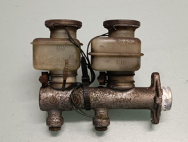 Hoofdremcilinder Nissan 280ZX S130 46010-P9100 Gebruikt.