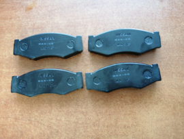 Remblokset vooras Nissan Serena C23 Blind-Van-uitvoering 41060-9C026