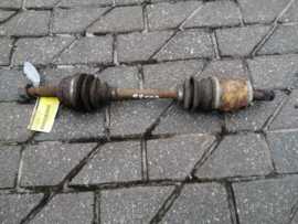 Aandrijfas links CD17 Nissan Sunny Wagon Y10 39101-52Y00