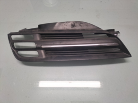 Grille rechts Nissan Micra K12 62320-AX600 Gebruikt
